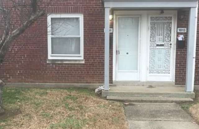 1811 La Salle Place