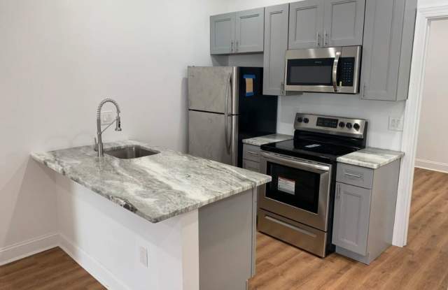 Single Family Strawberry Mansion