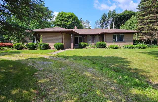 3 Bedroom Single Family Home in Troy