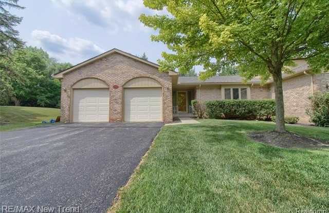29504 Sylvan Lane