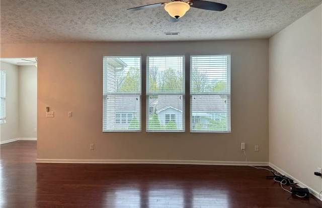 522 Heritage Woods Drive