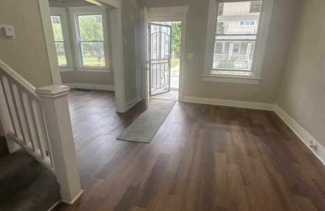 1352 East 90th Street