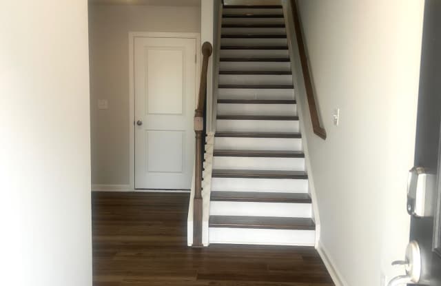 5104 Fir Tree Lane - 1