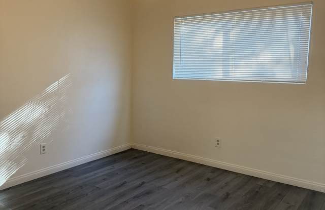 127 N. Thirteenth Ave.