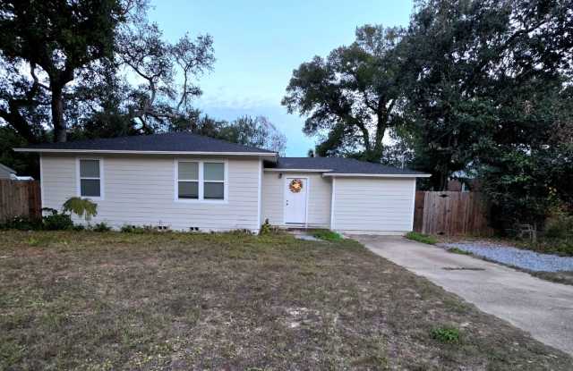 Updated 3BR/2BA Home in Aero Vista Near NAS Pensacola