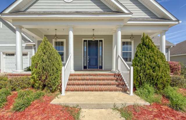 STUNNING Southwood 4/3.5 w/ Office, Spa Tub, Granite Counter, Fenced Yard, Lawn Maintenance, Washer/Dryer! 2600 sq ft! Avail NOW for $3350/month!