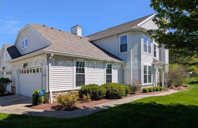 Avon Lake 3-Bedroom Condo with Pool, Tennis Courts & Lawn Care Included