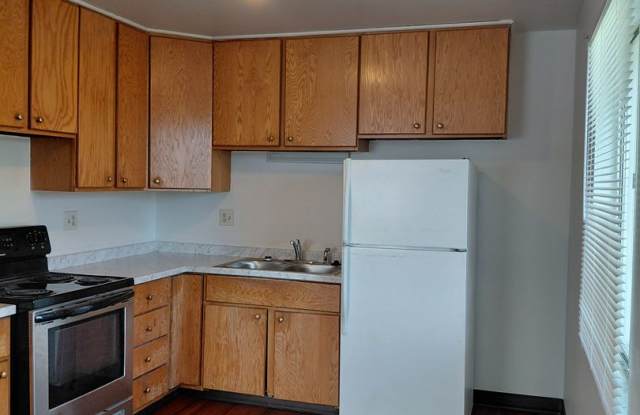 ALL PROSPECTIVE TENANTS MUST SUBMIT A $58 NON-REFUNDABLE APPLICATION FEE PER APPLICANT ONLINE AND BE PRE-QUALIFIED PRIOR TO ANY SHOWINGS