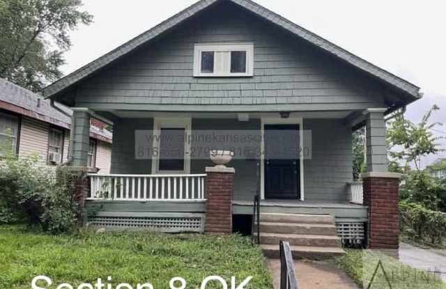 Photo of 1854 East 68th Terrace