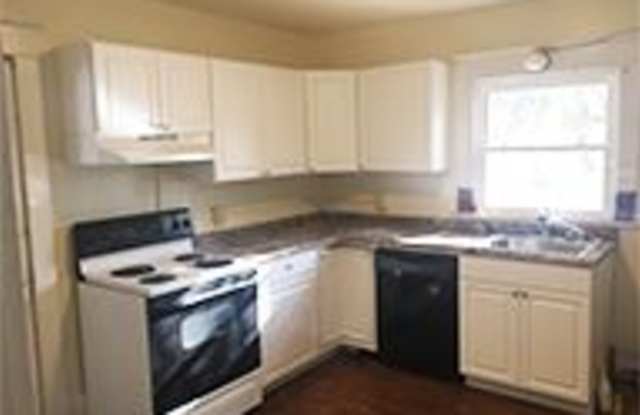 382 Pine St 2
