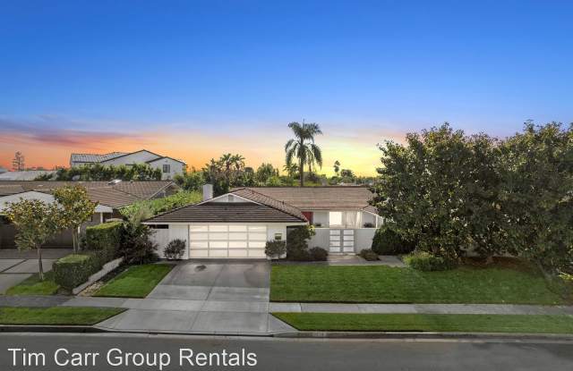 2121 Windward Lane
