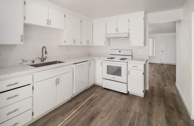 Photo of 1521 E 38TH STREET