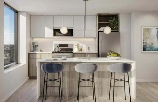 1141 Manhattan Avenue