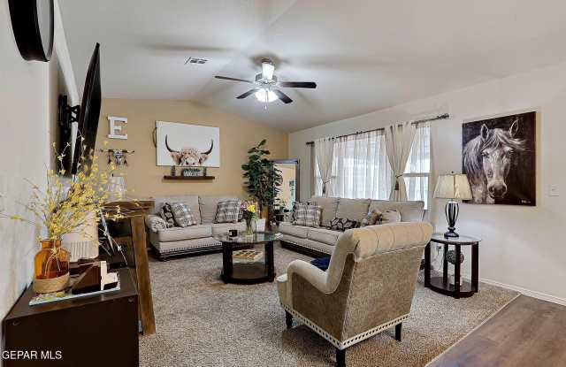 717 Nuevo Desierto Drive