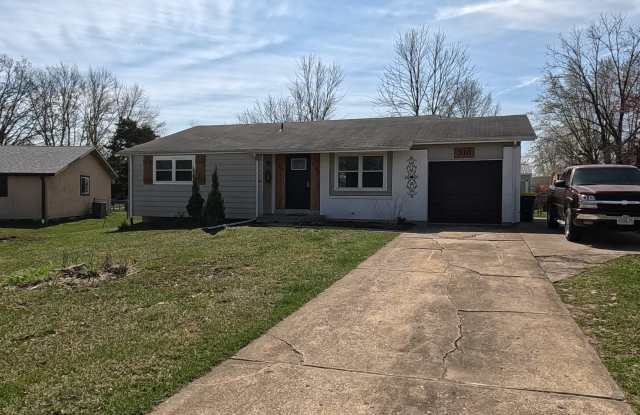 Photo of 310 Roanoke Dr