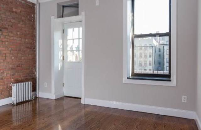 Photo of 171 E 102ND ST.