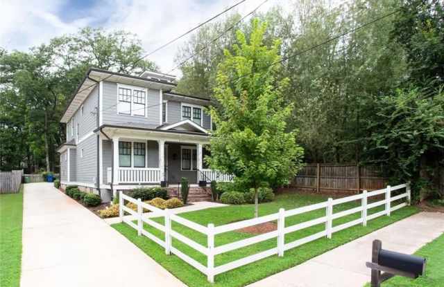 222 Kirkwood Road NE