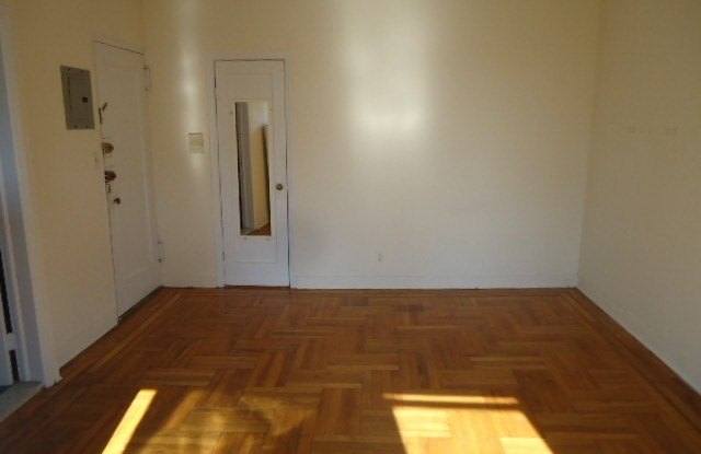 101  SOUTH OXFORD STREET