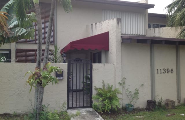 11396 SW 66th St - 11396 Southwest 66th Street, Kendall, FL 33173