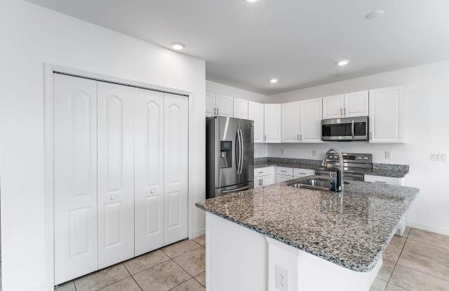 1053 SW Coleman Avenue