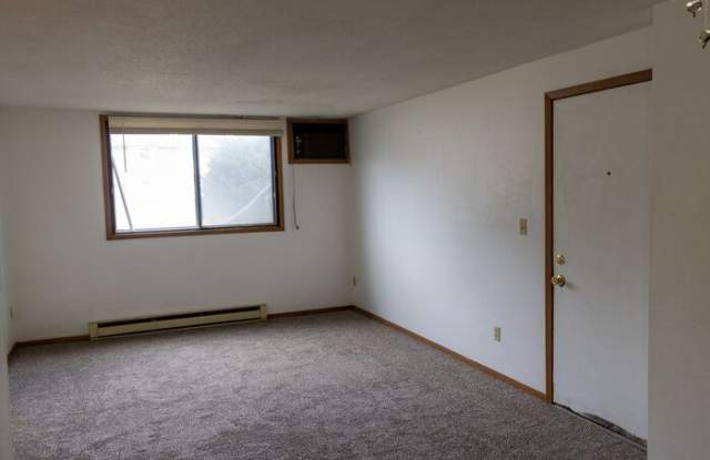 910 Benton Drive
