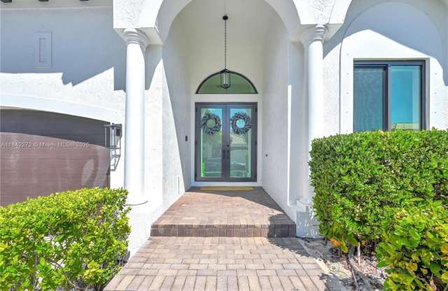 Photo of 7565 SW 190th St