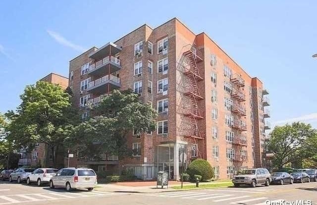 34-25 150 Place - 34-25 150 Pl, Queens, NY 11354