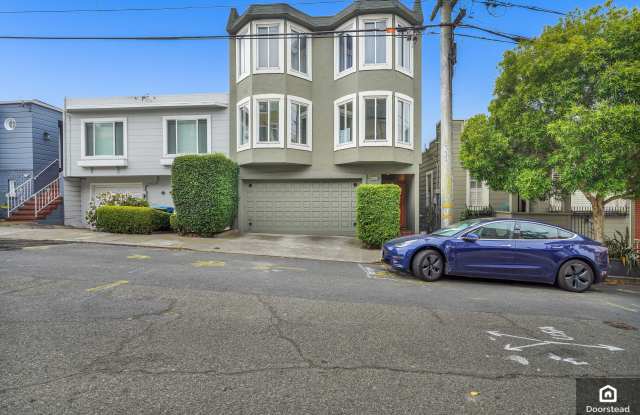65 Saturn St
