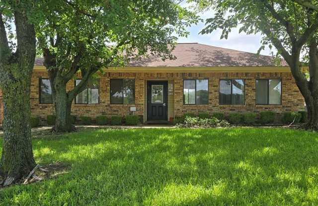 205 River North Boulevard