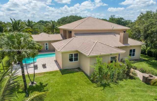 Photo of 5960 NW 79th Way