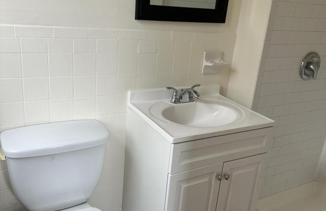 348 Cedar Avenue unit: 1