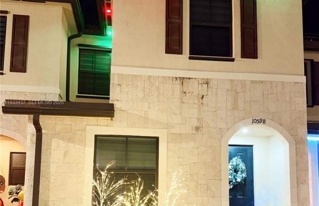 Photo of 10598 W 33rd Ct