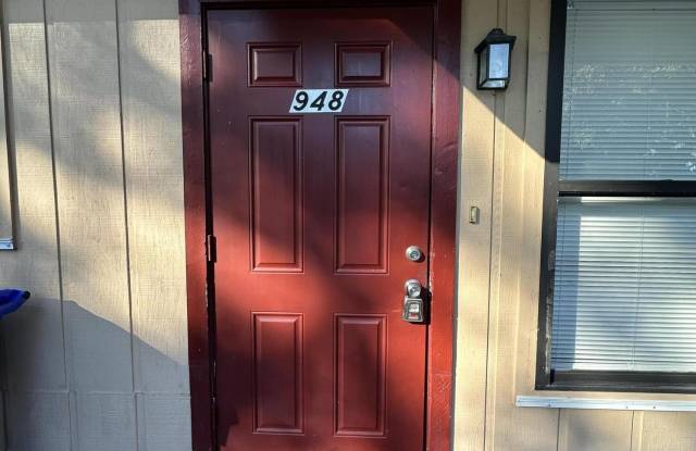 948 Louisiana Avenue