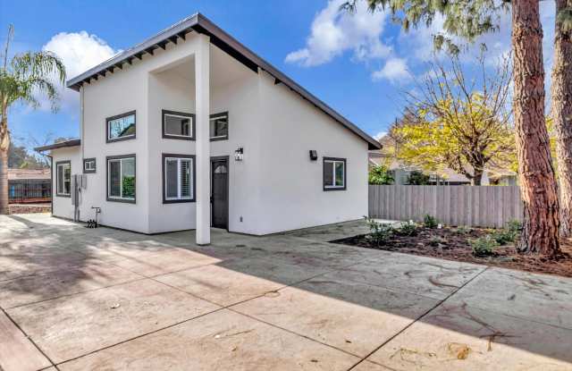 Photo of NEWER 2 BED, 1 BATH HOME WITH HUGE YARD AND ENCLOSED DRIVEWAY