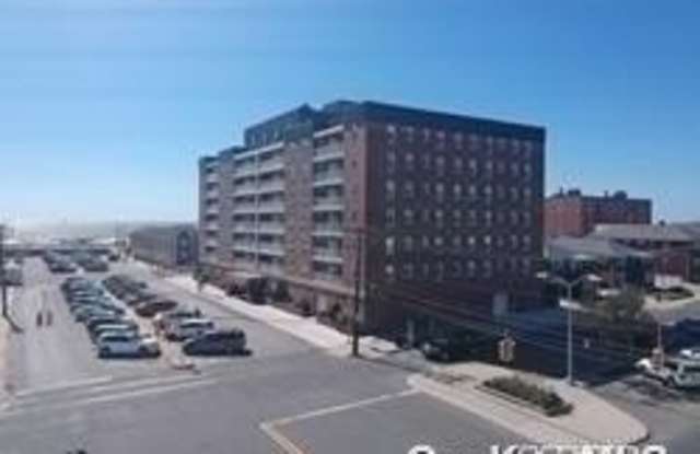 55 Monroe Boulevard