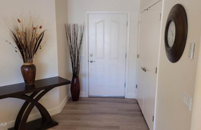 15950 W SILVER BREEZE Drive