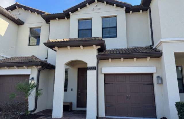 For Rent in ChampionsGate 3/2.5 Townhouse with Water View