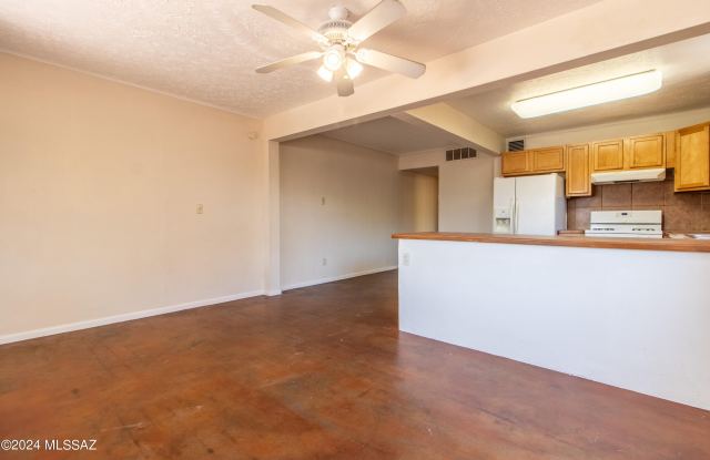 1730 N Campbell Avenue