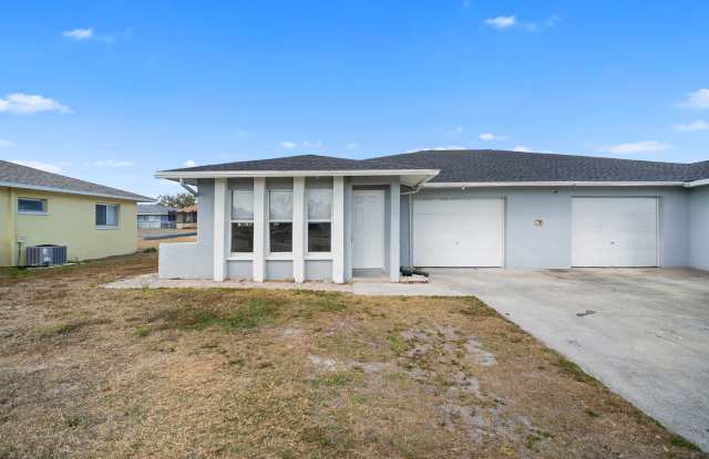 ****SPECIAL 2 WEEKS FREE**** Move-In Ready Cape Coral Home – Newly Remodeled Interior