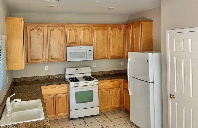 657 LUCKY PINE Street