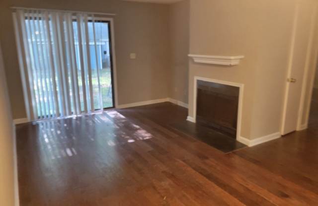 $1000 in Rent Savings + Lifestyle Bonus at Sandlin Branch!!