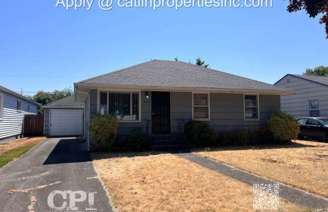 Photo of 946 21st Ave- Longview, WA 98632
