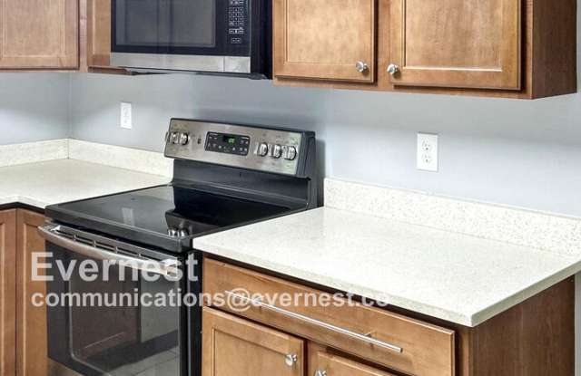 1212 Rosedale Avenue