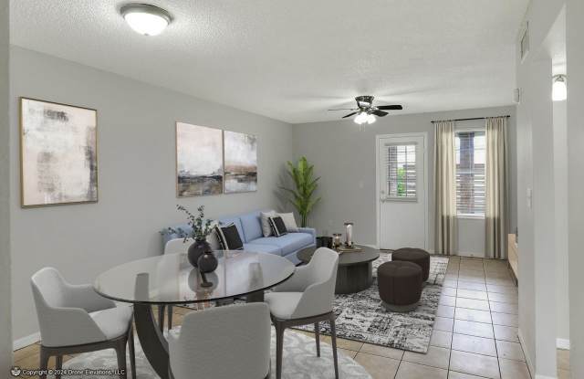 Cozy 2 Bedroom Apartment in Eagle Lake