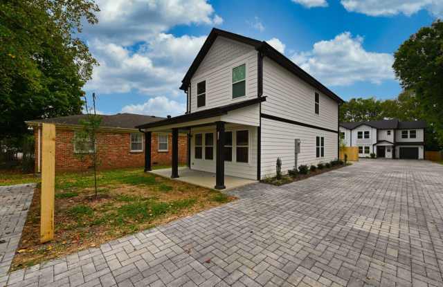 Like New and Move In Ready!