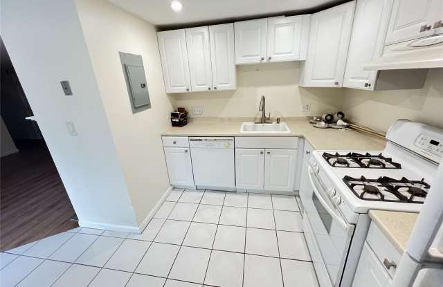 295 West Wyoming Ave