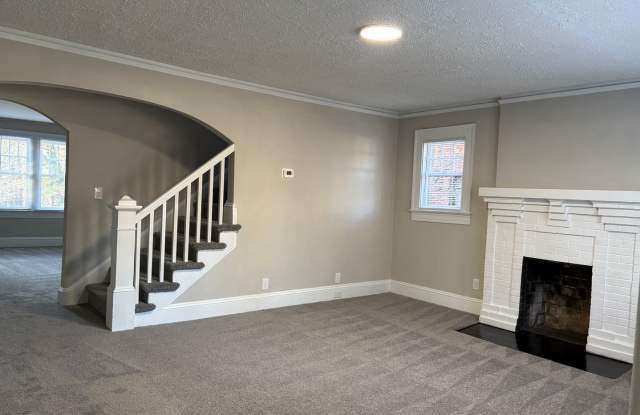 2 Bedroom, 1 Bathroom Apartment in Reidsville!