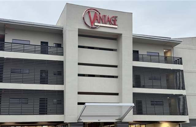 Photo of 813 Travis Street