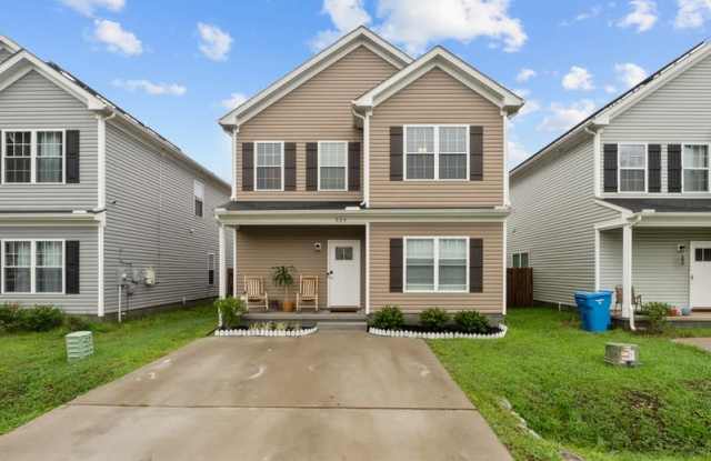 Photo of 824 Somb Moore Ways