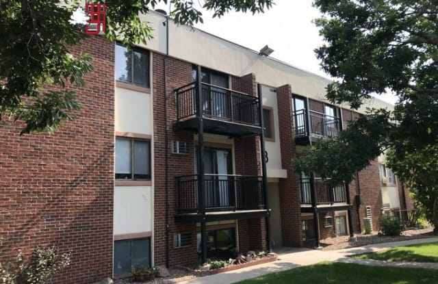 5995 West Hampden Avenue Denver Co Apartments For Rent